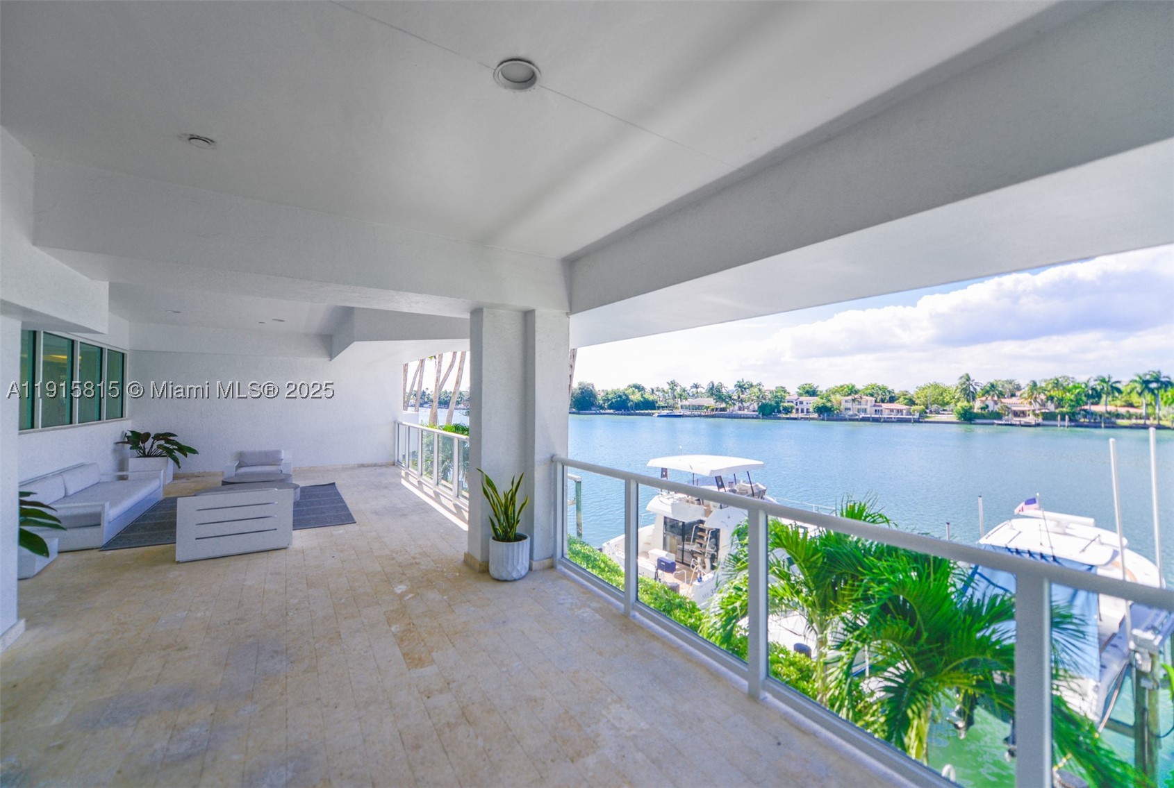 THE GRANDVIEW CONDO - Residential
