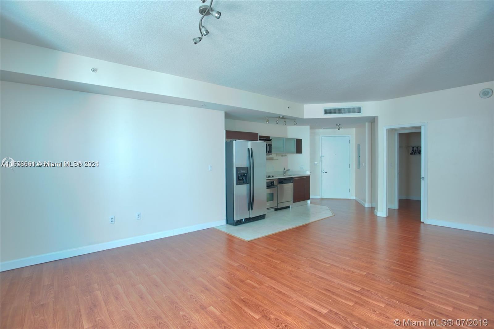 QUANTUM ON THE BAY CONDO - Residential Lease