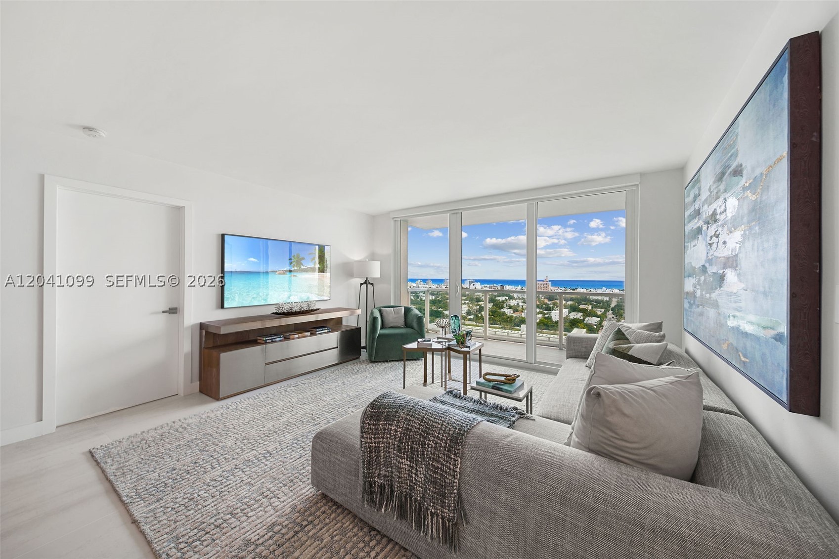 THE FLORIDIAN CONDO - Residential Lease