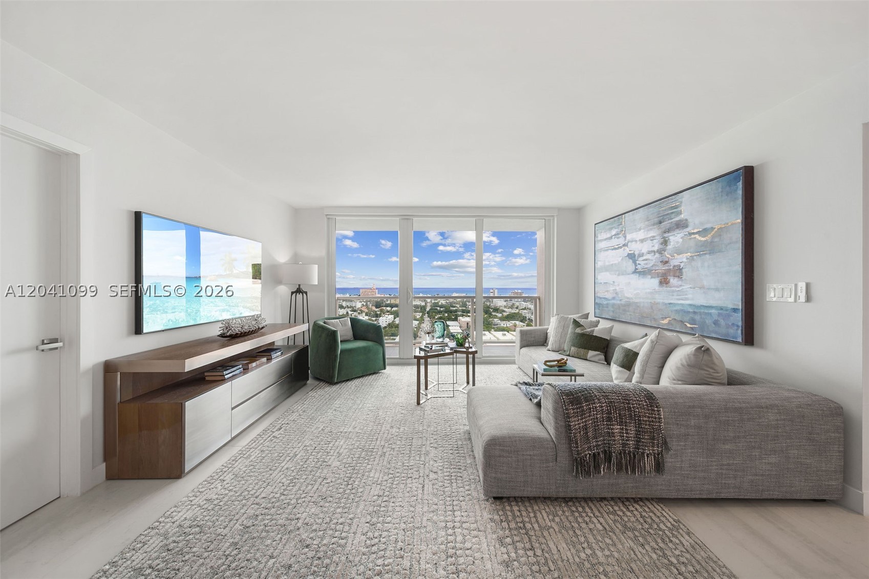 THE FLORIDIAN CONDO - Residential Lease