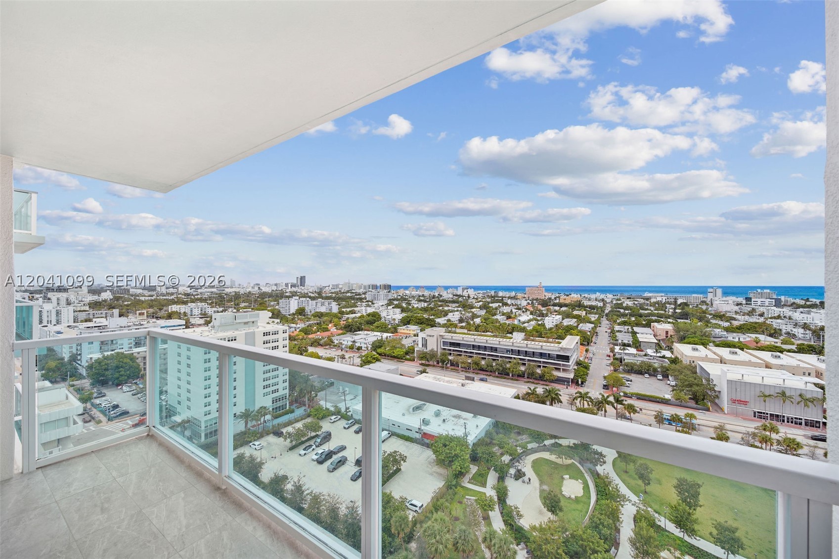 THE FLORIDIAN CONDO - Residential Lease