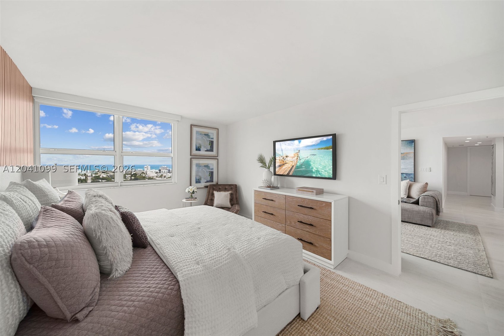 THE FLORIDIAN CONDO - Residential Lease