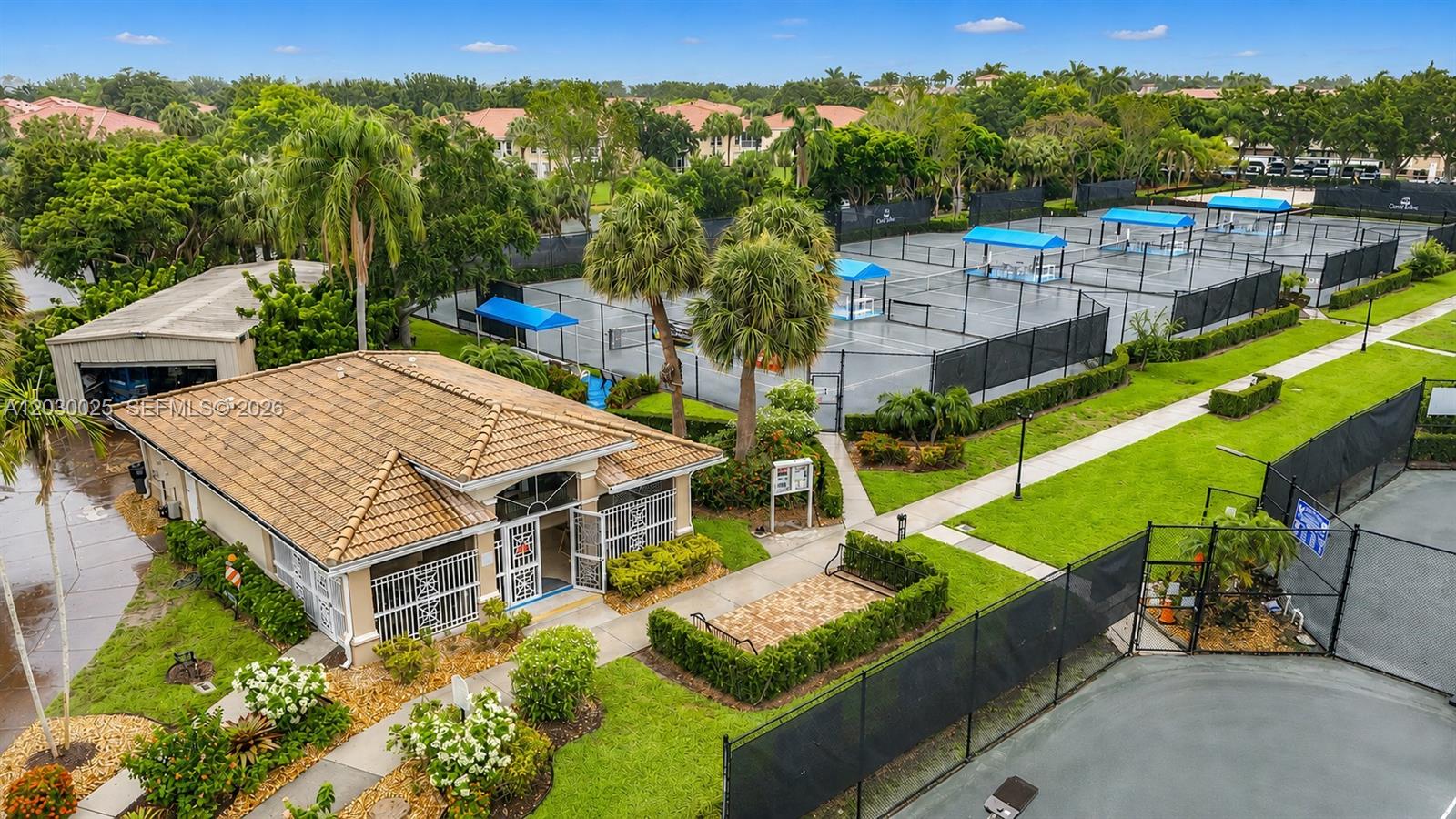 CORAL LAKES V - Residential