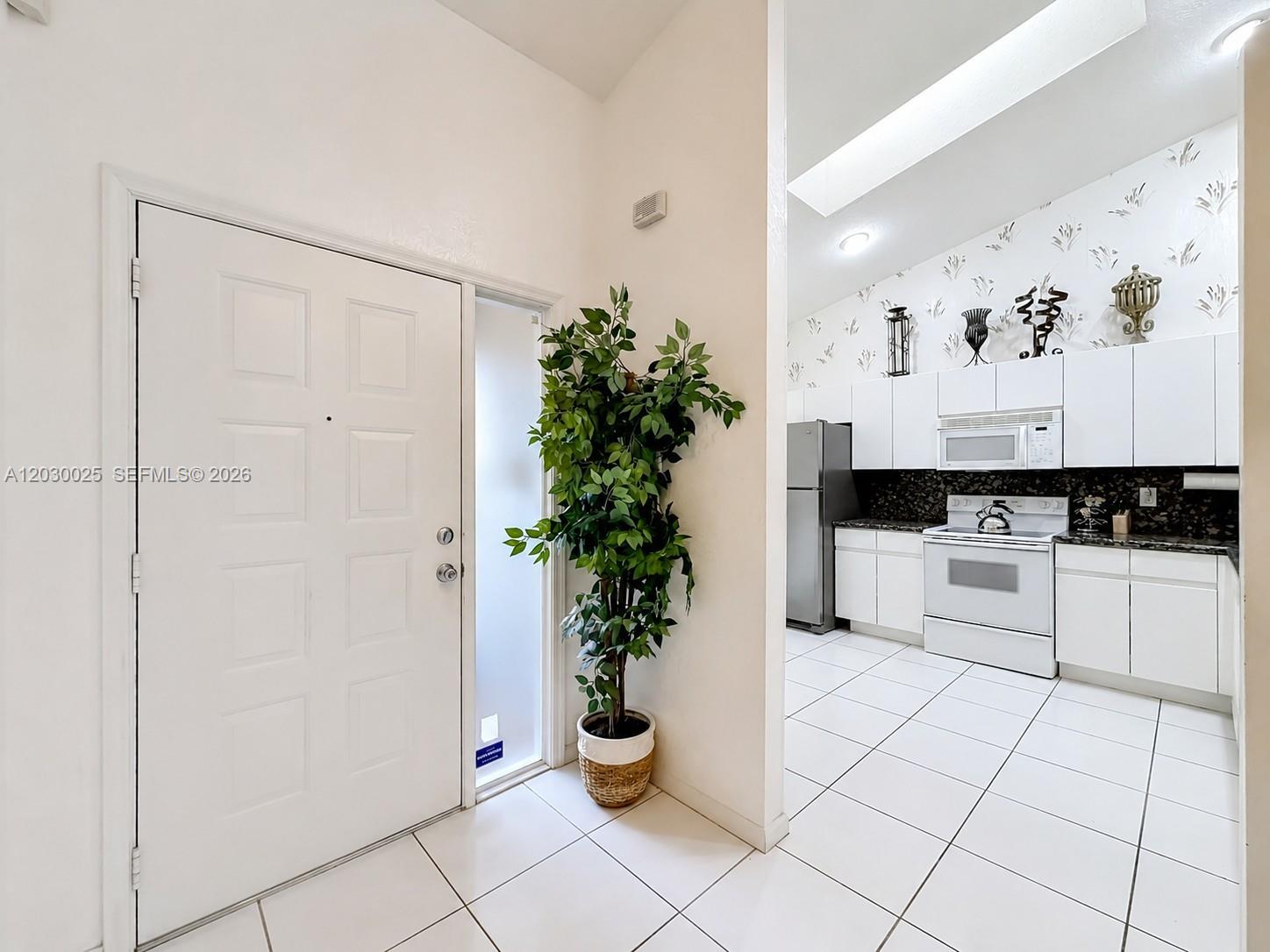 CORAL LAKES V - Residential