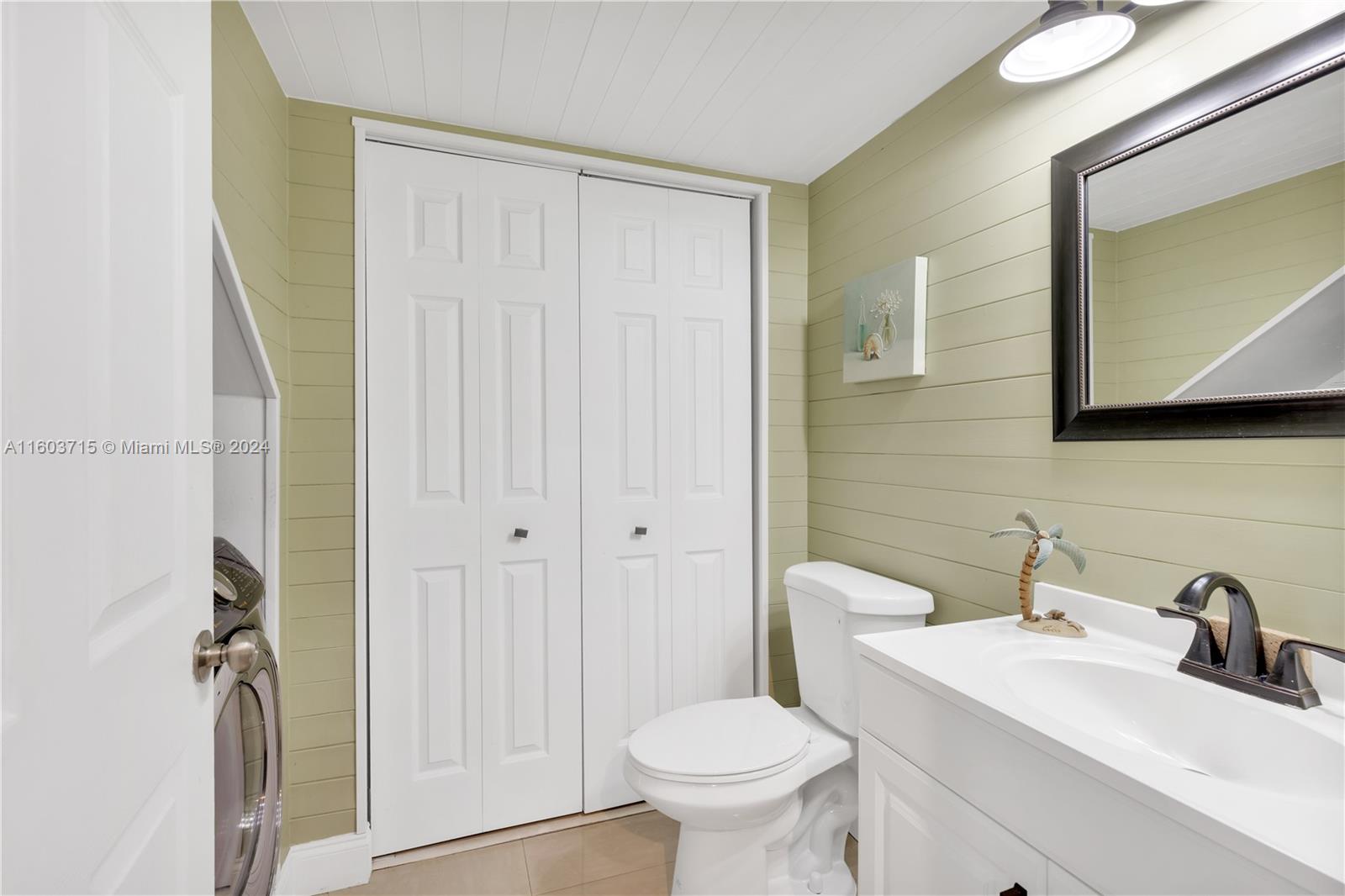 CAMELOT TWO CONDO - Residential