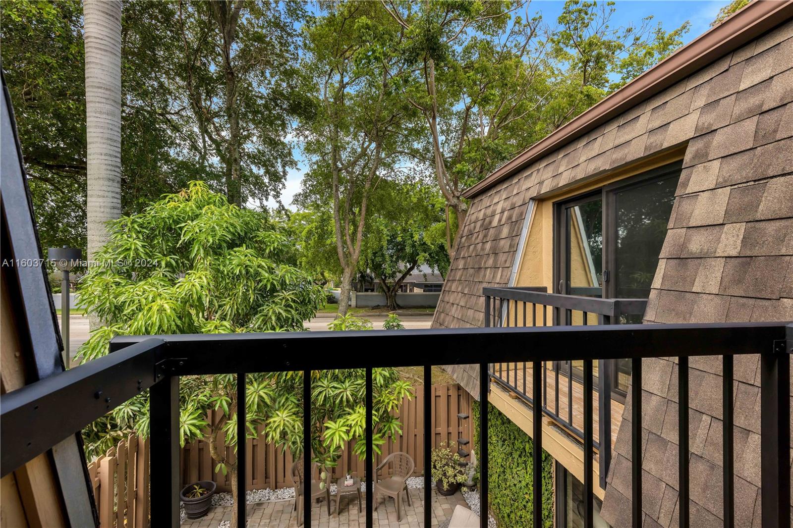 CAMELOT TWO CONDO - Residential