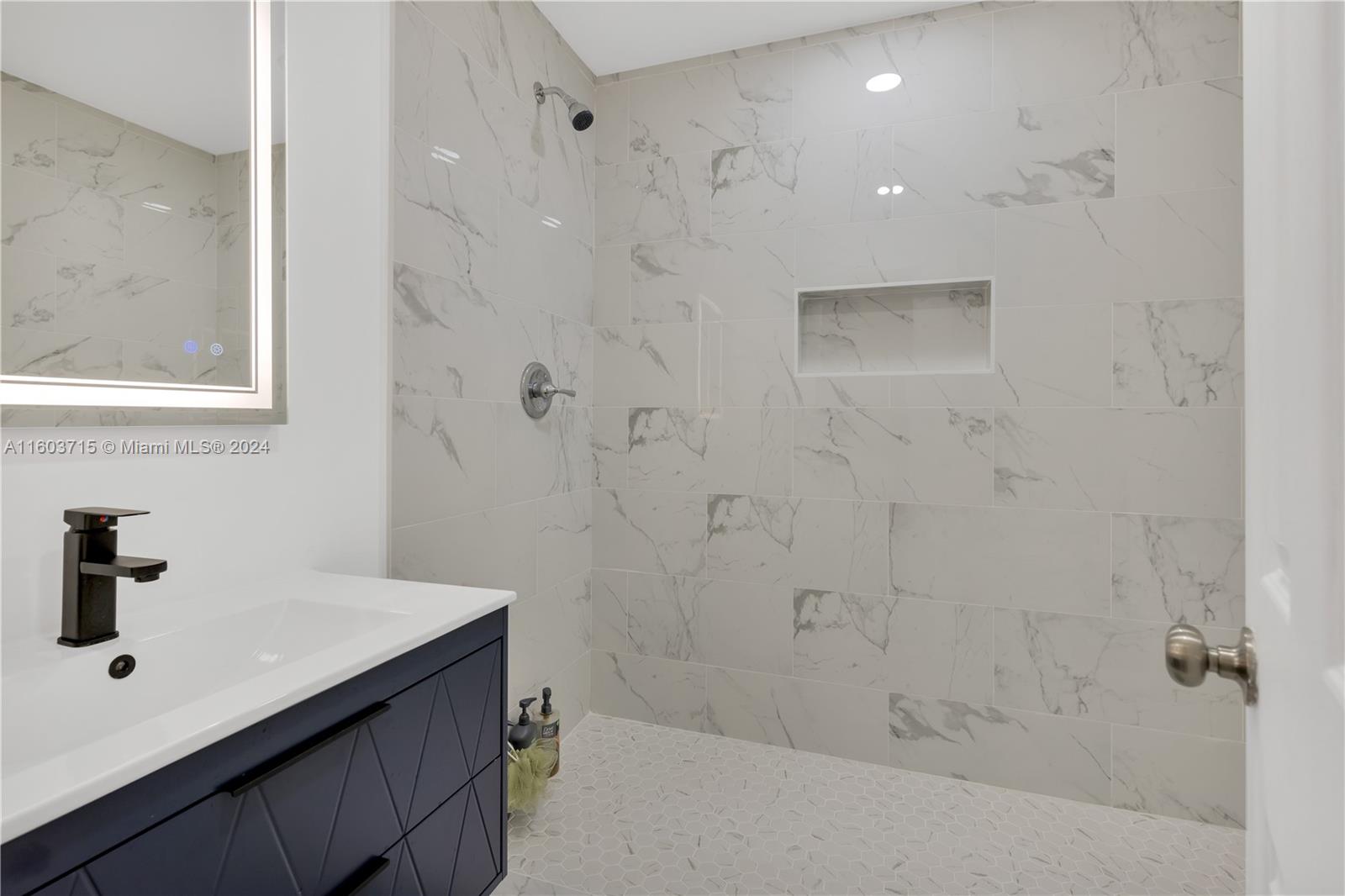 CAMELOT TWO CONDO - Residential