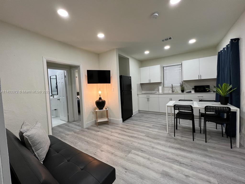 DUPONT ADDN - Residential Income