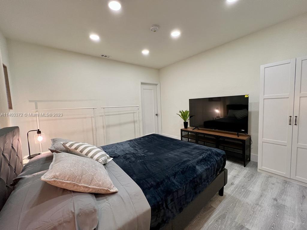 DUPONT ADDN - Residential Income