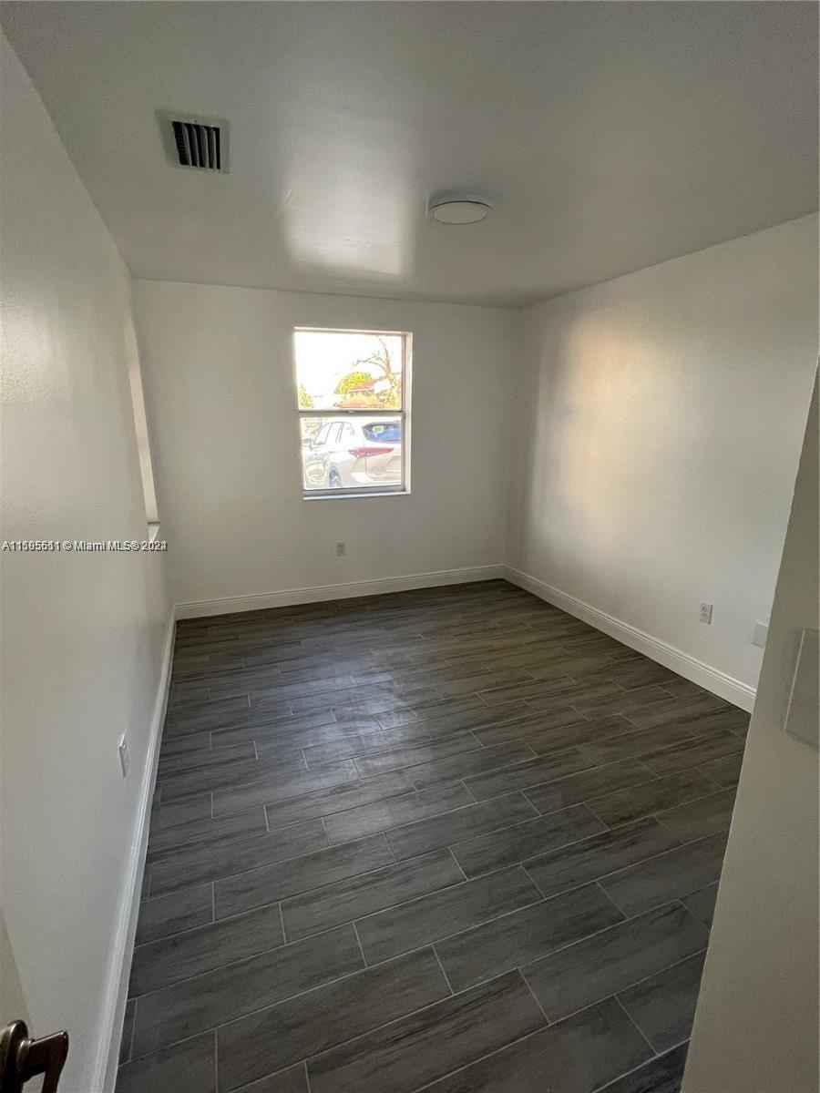 BRISAS DEL LAGO CONDO - Residential