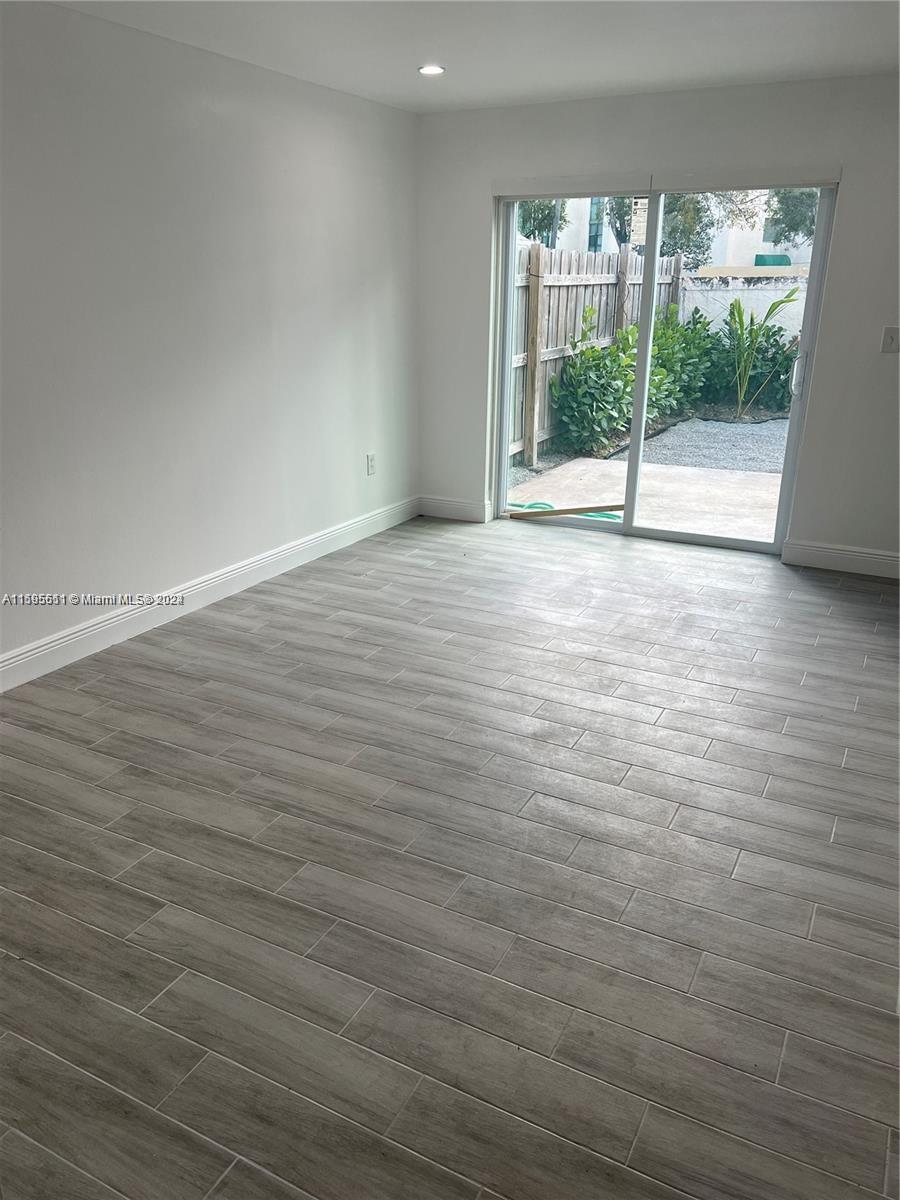 BRISAS DEL LAGO CONDO - Residential