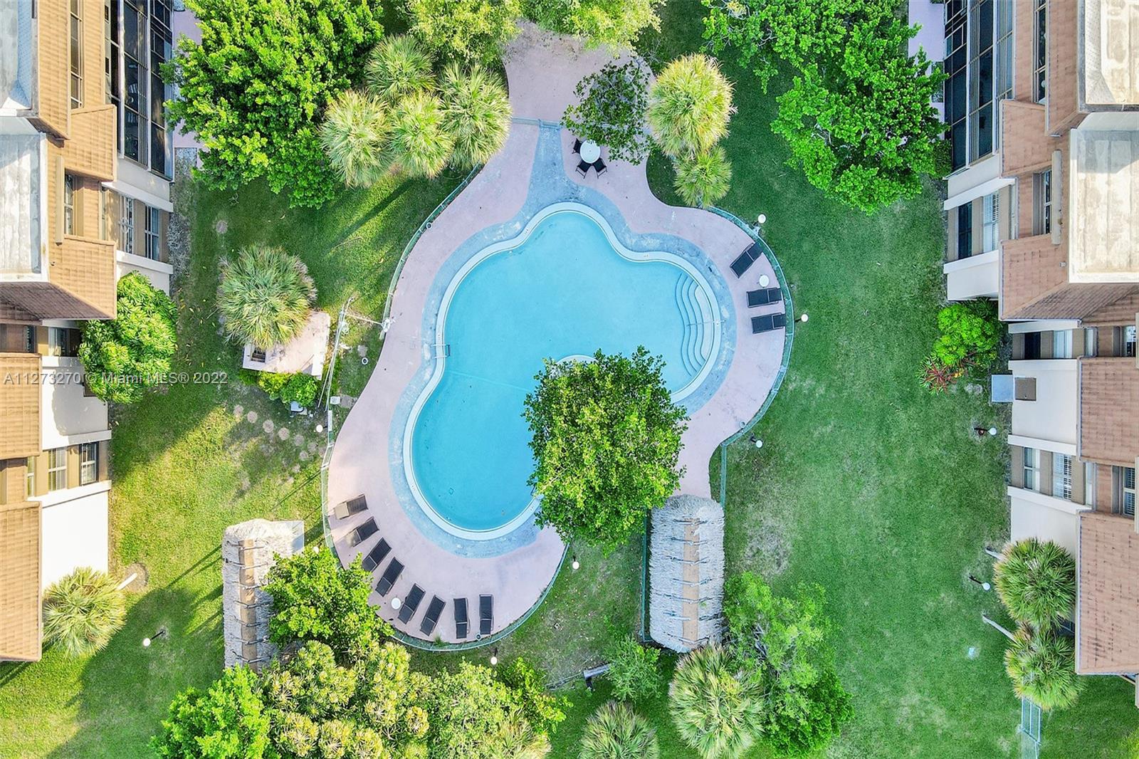 COCO WOOD CONDO - Residential