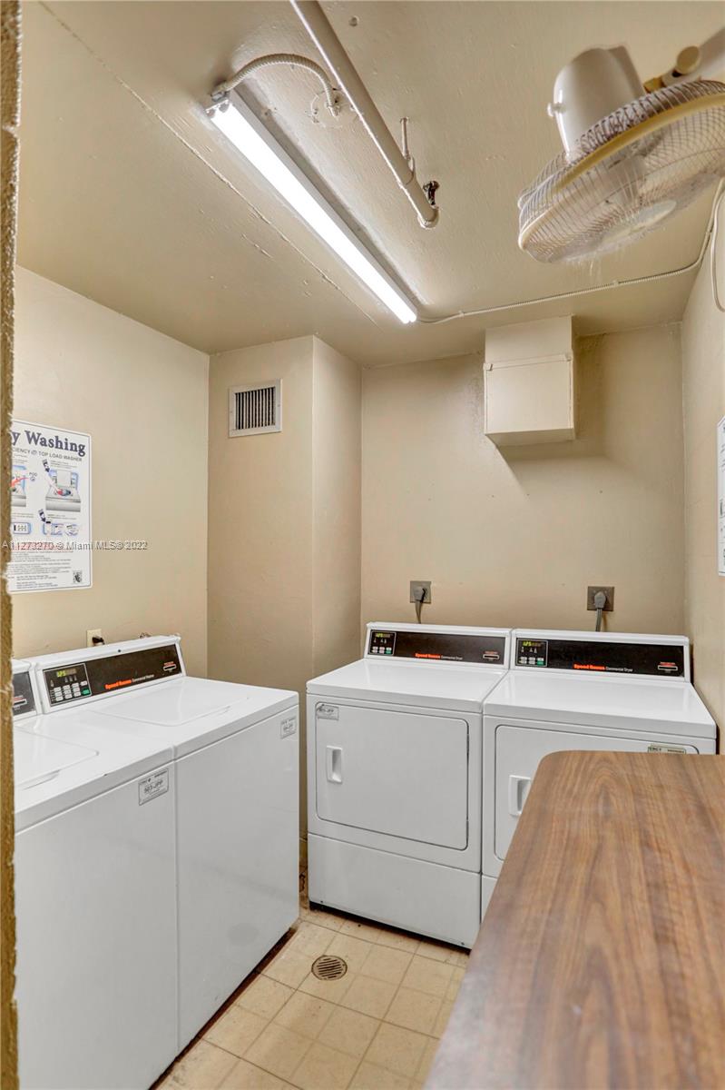 COCO WOOD CONDO - Residential