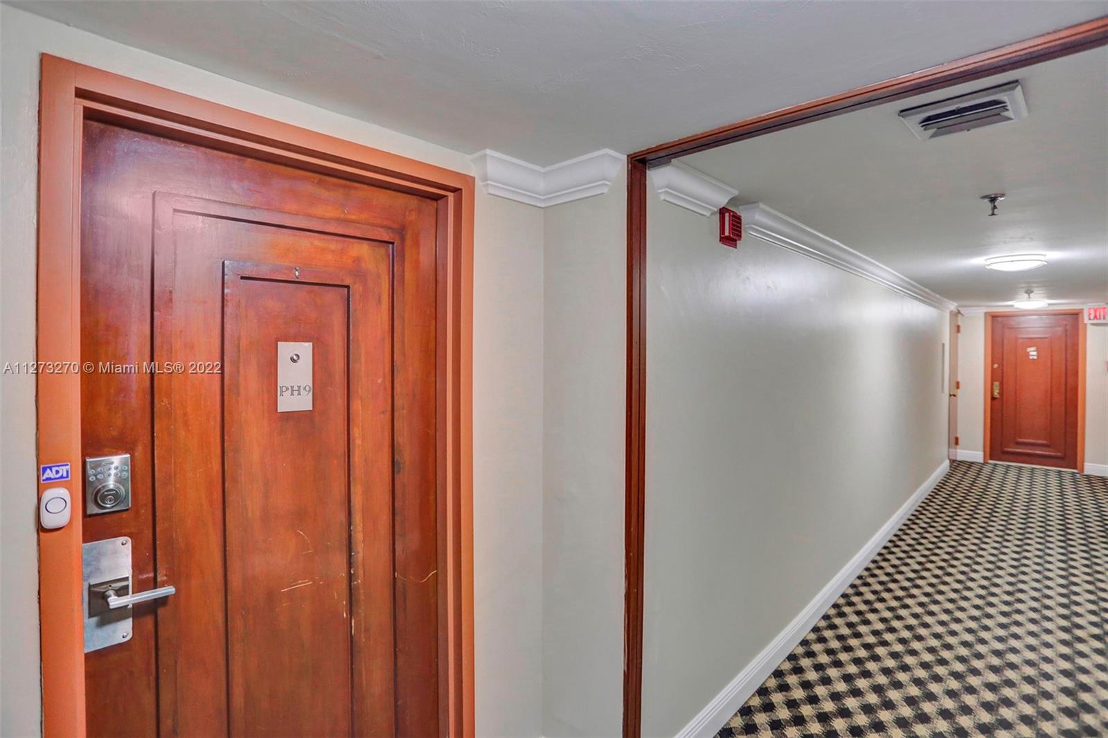 COCO WOOD CONDO - Residential