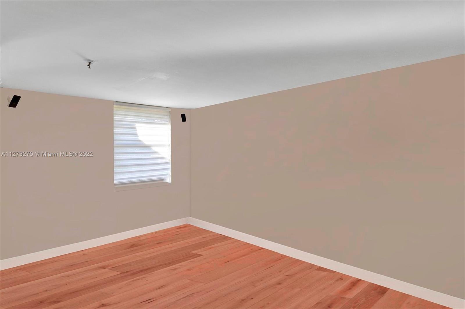 COCO WOOD CONDO - Residential