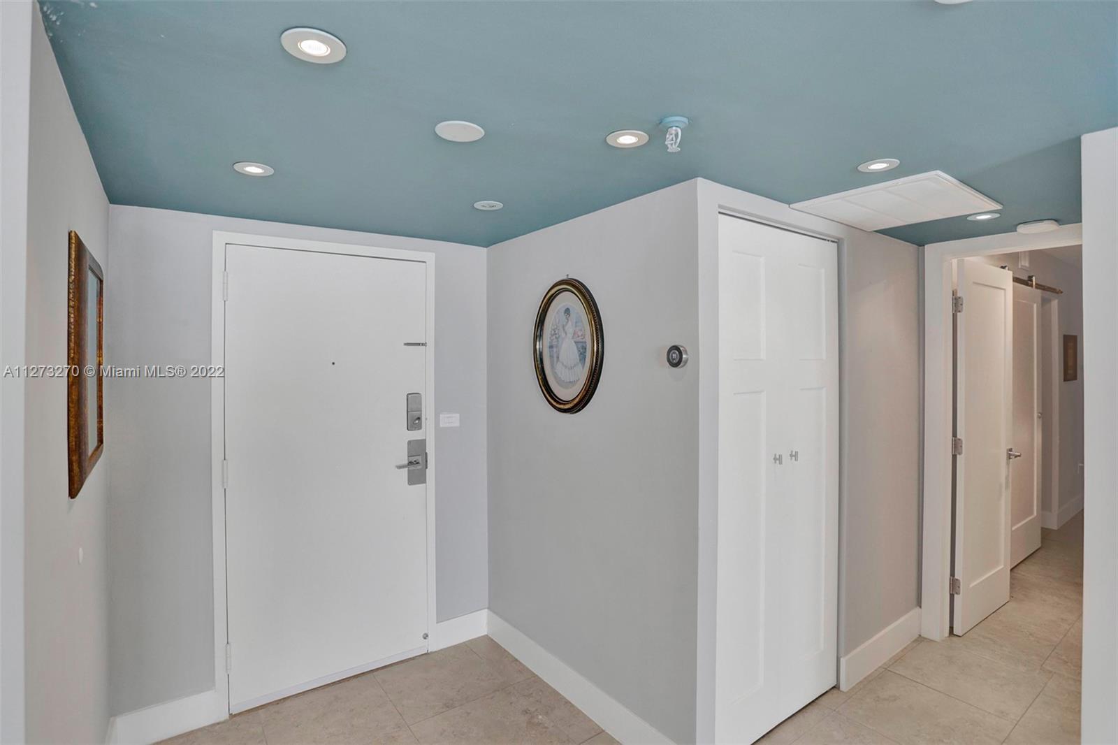 COCO WOOD CONDO - Residential