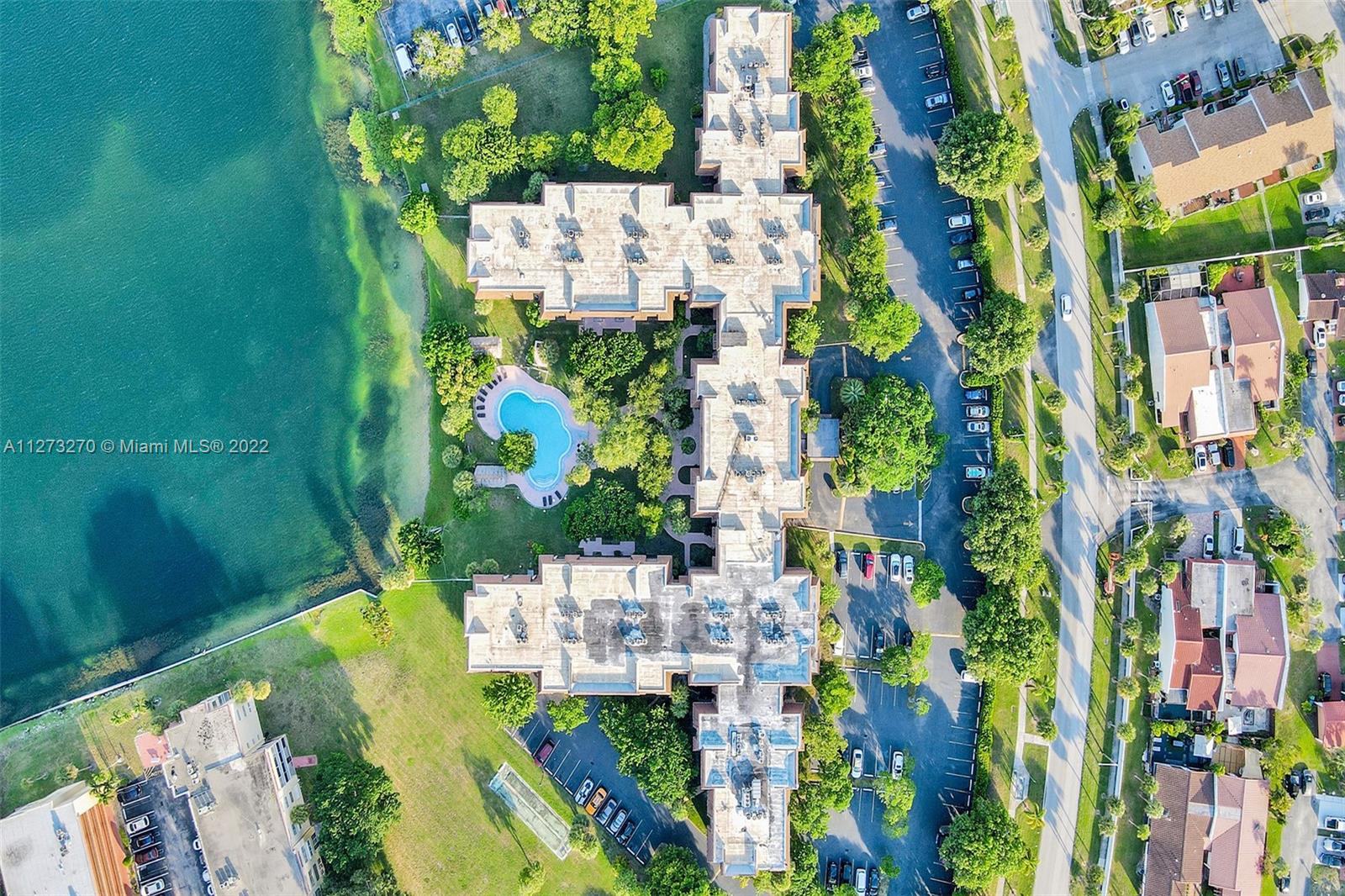 COCO WOOD CONDO - Residential