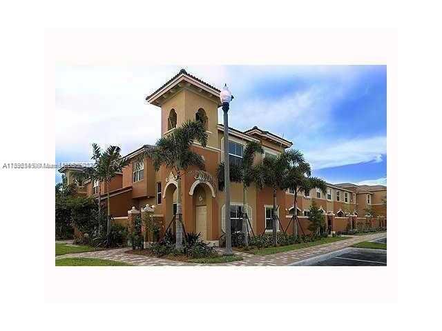 LOCATION!!! Excellent unit at Martinique. close access to major high way I 75 and Turnpike. Close to shopping, restaurants. Great schools. Stainless steel appliances, granite countertop, wood cabinets in the kitchen. Title floor and laminated on stairs and second floor.
