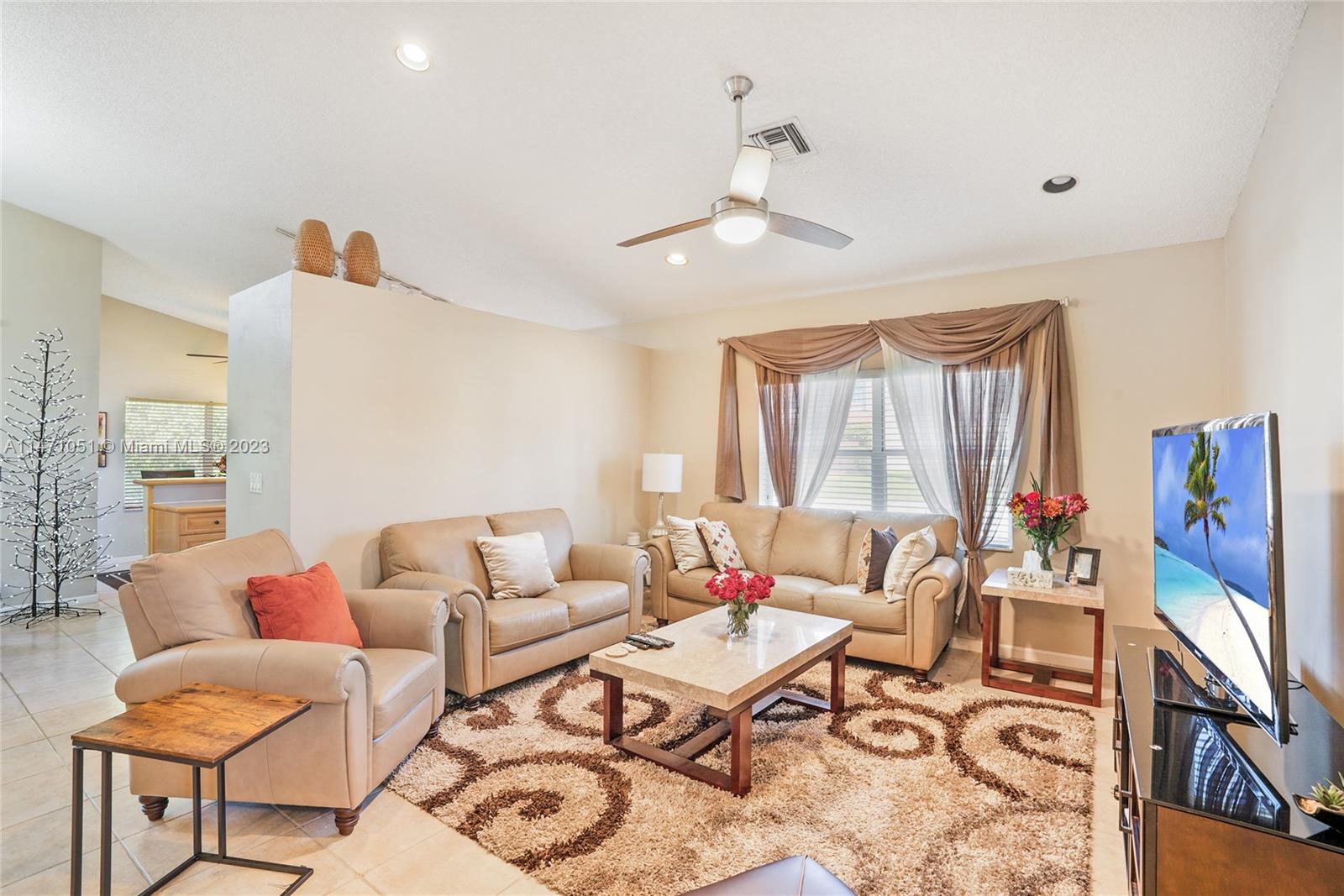 PIPERS GLEN A-3 - Residential