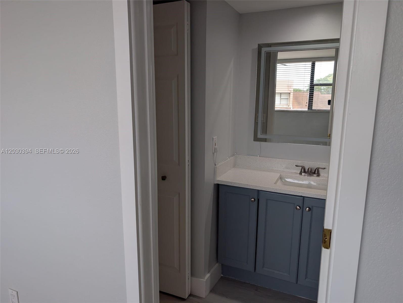 PEMBROKE LAKES SECTION SE - Residential