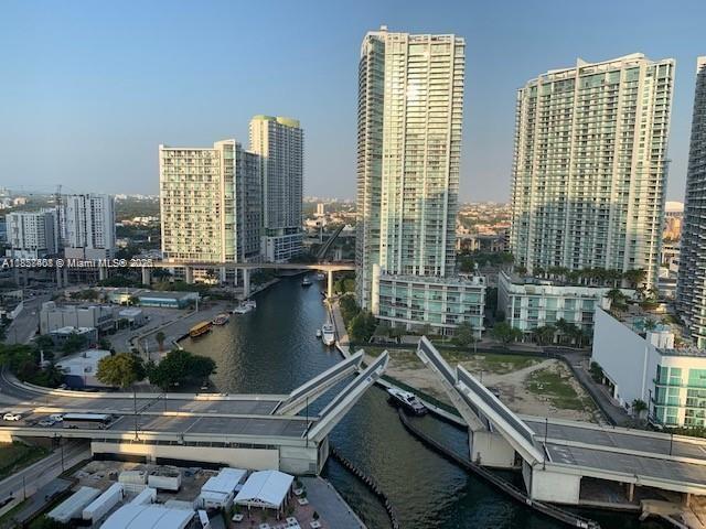 BRICKELL ON THE RIVER N T - Residential