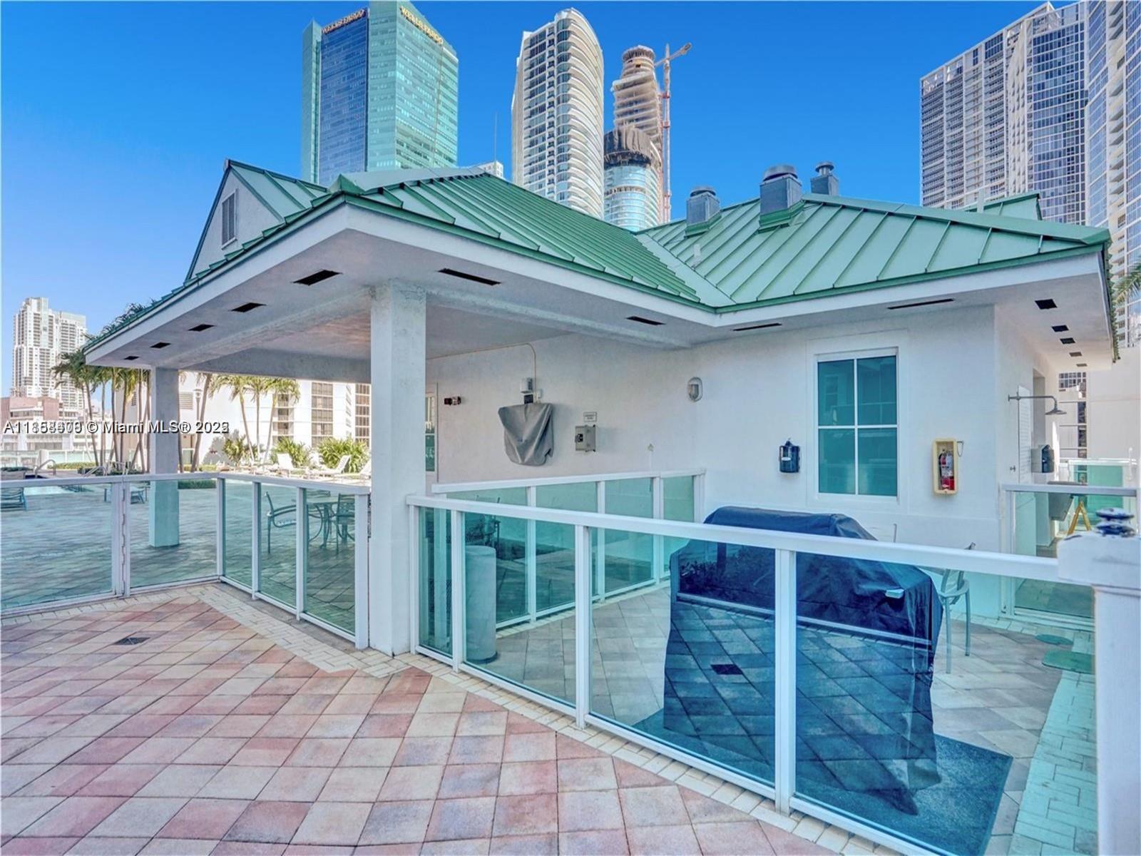 BRICKELL ON THE RIVER N T - Residential