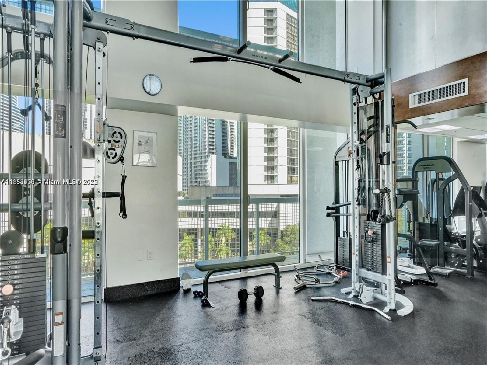 BRICKELL ON THE RIVER N T - Residential