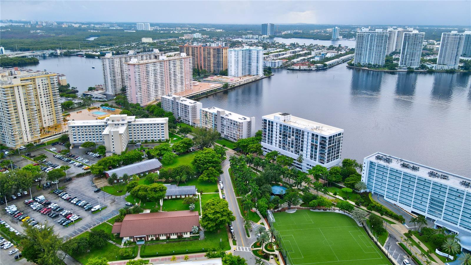 BAY COUNTRY CLUB CONDO - Residential