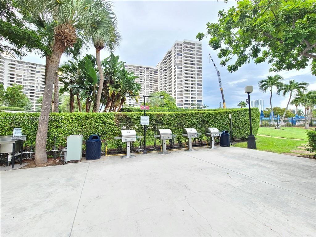OLYMPUS CONDO PHASE - Residential