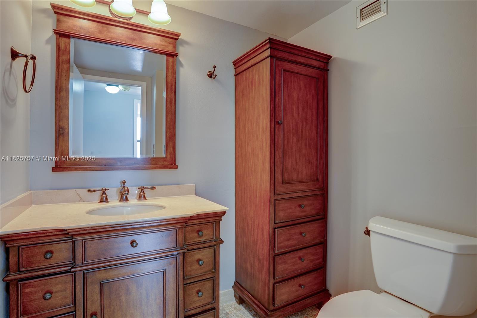 OLYMPUS CONDO PHASE - Residential