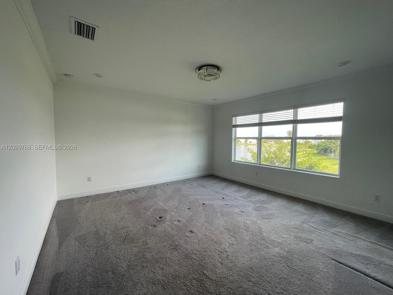 CRYSTAL LAKE 1ST SEC - Residential Lease