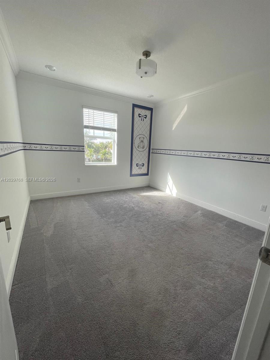 CRYSTAL LAKE 1ST SEC - Residential Lease