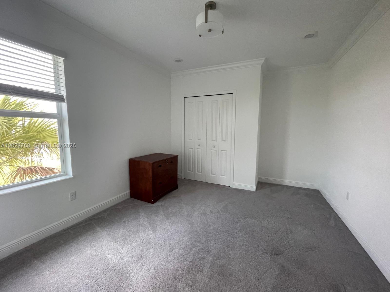 CRYSTAL LAKE 1ST SEC - Residential Lease