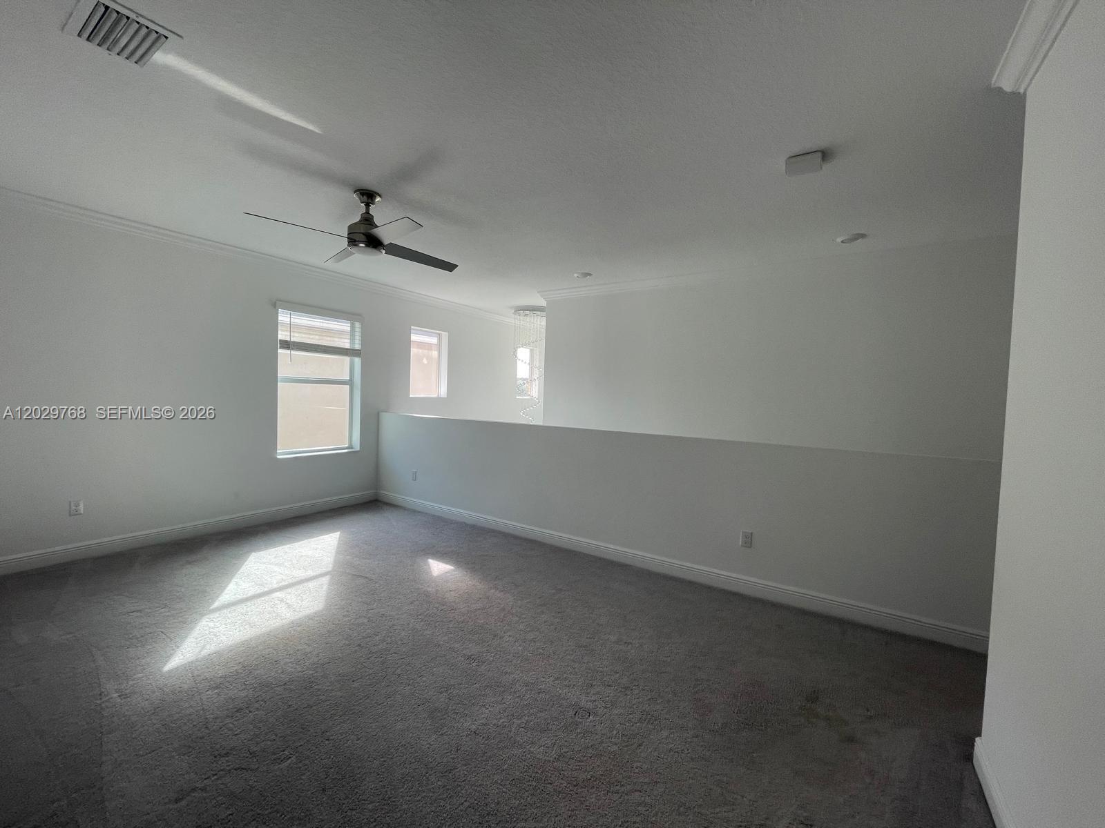 CRYSTAL LAKE 1ST SEC - Residential Lease