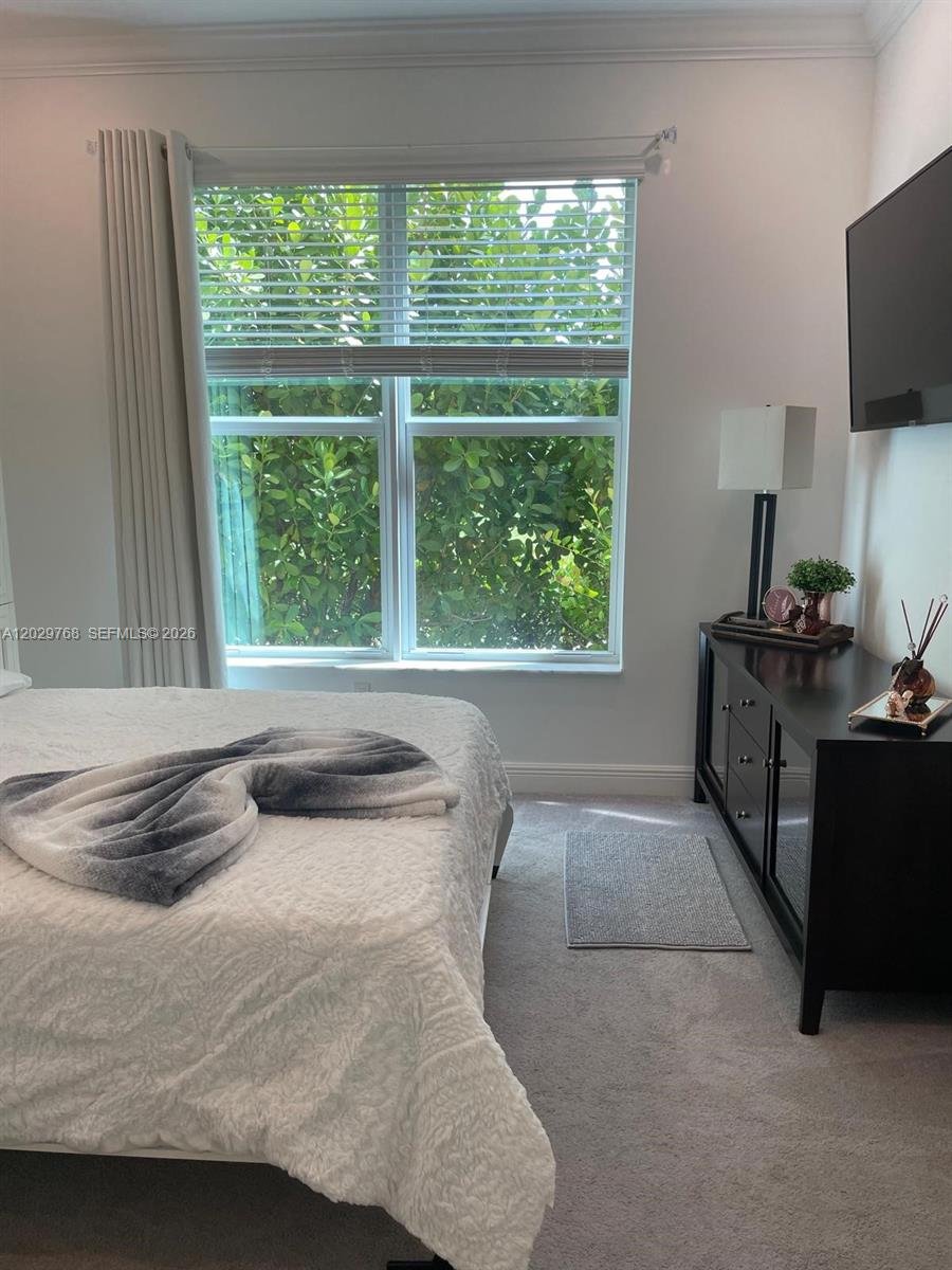 CRYSTAL LAKE 1ST SEC - Residential Lease