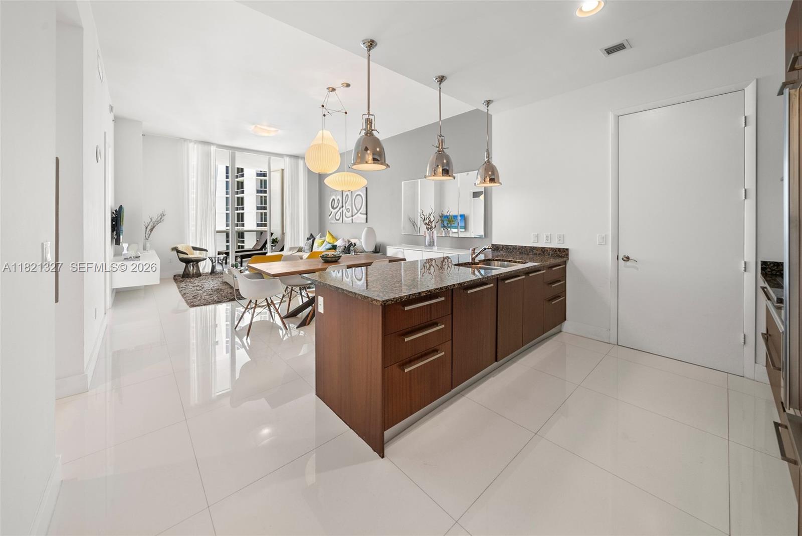 TDR TOWER II CONDO - Residential