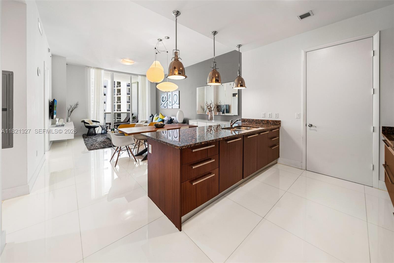 TDR TOWER II CONDO - Residential