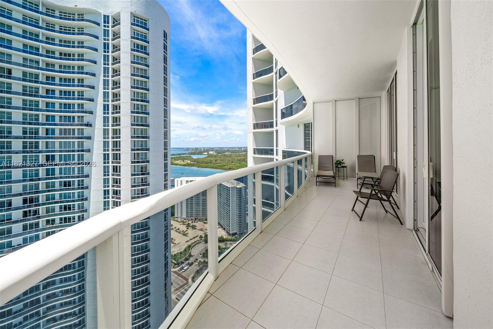 TDR TOWER II CONDO - Residential