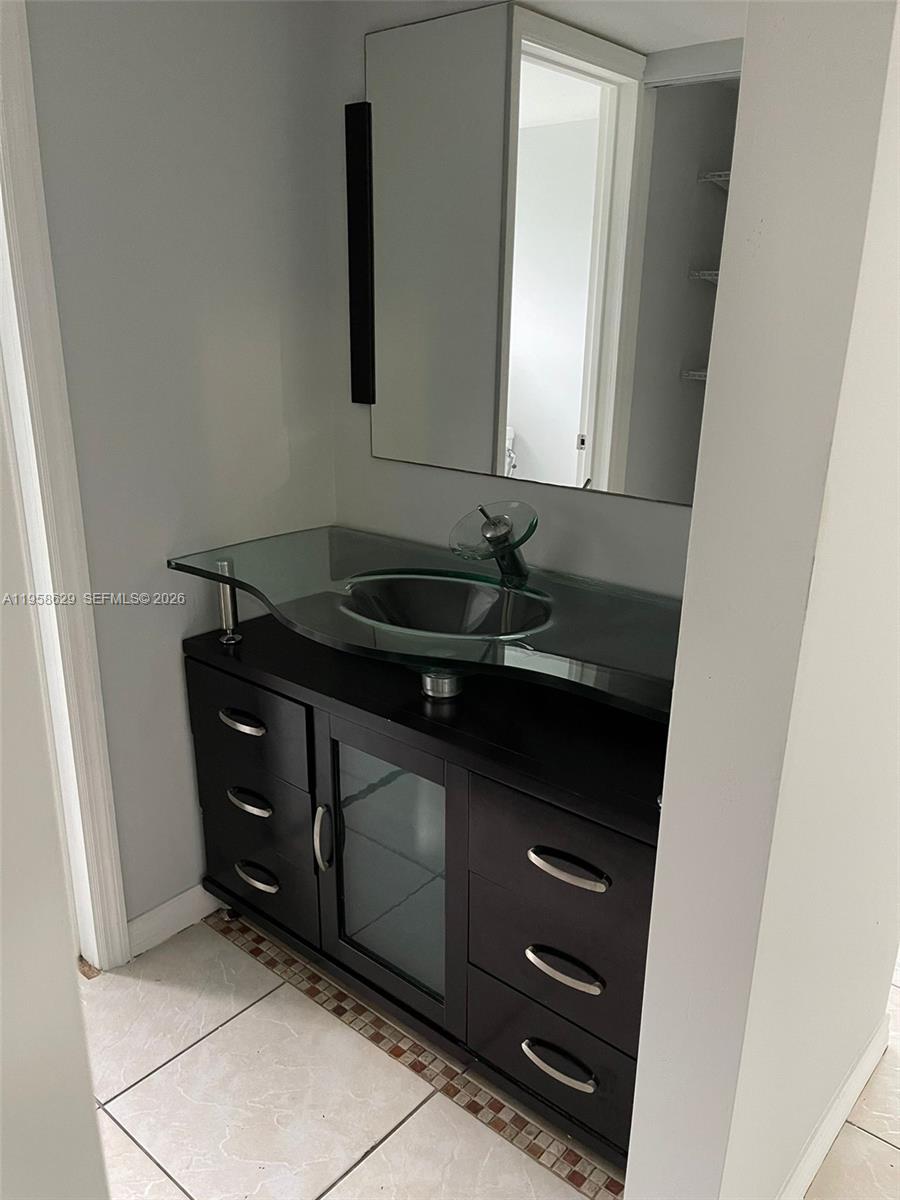 VILLAGE AT DADELAND CONDO - Residential