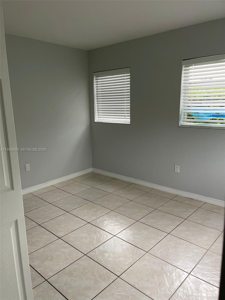 VILLAGE AT DADELAND CONDO - Residential