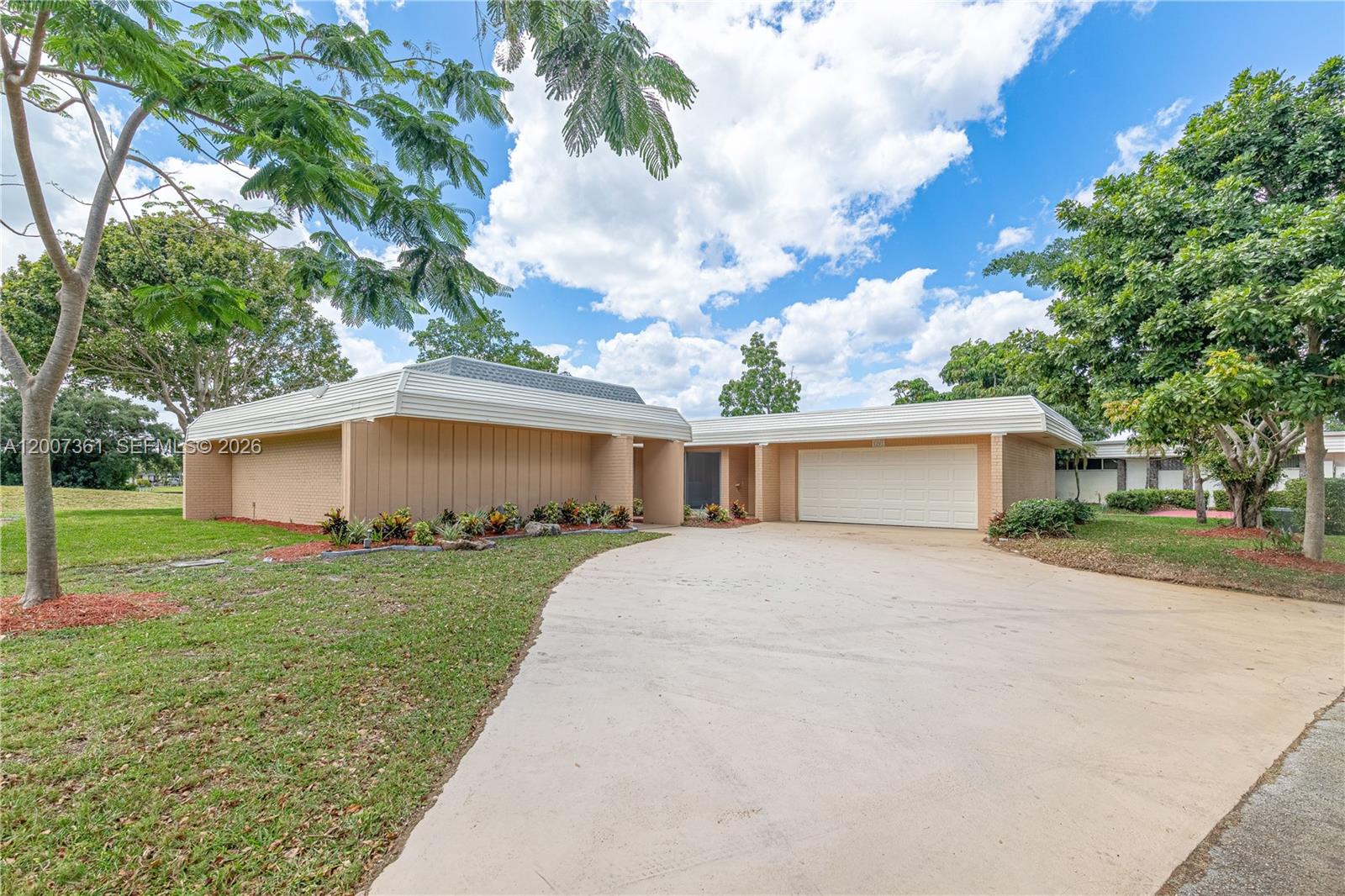 STUNNING FULLY REMODELED SINGLE FAMILY HOME IN THE WOODLANDS! NO EXPENSE WAS SPARED IN THIS TOP TO BOTTOM RENOVATION. THE HOME FEATURES ALL NEW ELECTRICAL INCLUDING INTERIOR PANEL, NEW IMPACT GARAGE DOOR, UPDATED PLUMBING SYSTEMS, ALONG WITH HIGH-END FINISHES THROUGHOUT. OFFERING 5 SPACIOUS BEDROOMS AND 3 MODERN BATHROOMS. STEP INSIDE TO DISCOVER NEW HIGH END VINYL FLOORING THROUGHOUT, A BEAUTIFULLY REMODELED KITCHEN WITH BRAND NEW STAINLESS STEEL APPLIANCES, FRESH INTERIOR AND EXTERIOR PAINT, AND A NEW WASHER AND DRYER ALL CONTRIBUTING TO A SLEEK, CONTEMPORARY FEEL. THE BRIGHT AND OPEN LIVING AREAS ARE IDEAL FOR ENTERTAINING OR RELAXING. THE WOODLANDS COMMUNITY IS ON THE BRINK OF A NEW LUXURY TRANSFORMATION, WITH HIGH-END RESIDENCES AND PREMIUM AMENITIES PLANNED BY RENOWNED DEVELOPER 13TH FLOOR INVESTMENTS. THESE EXCITING ENHANCEMENTS ARE EXPECTED TO ELEVATE THE NEIGHBORHOOD’S VALUE WITHOUT ANY SPECIAL ASSESSMENTS OR ADDED COSTS TO CURRENT HOMEOWNERS.