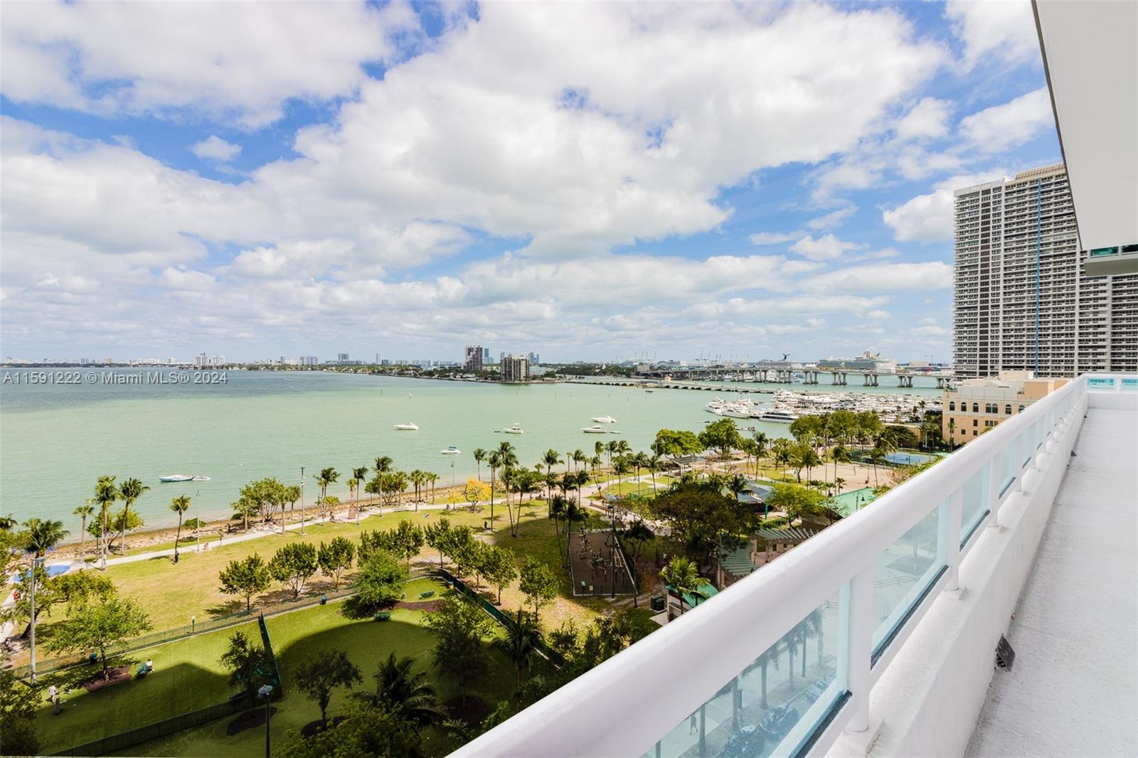 1800 CLUB CONDO - Residential