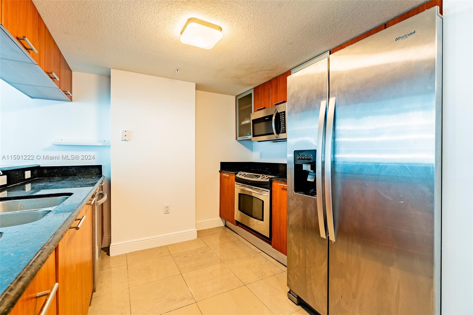 1800 CLUB CONDO - Residential