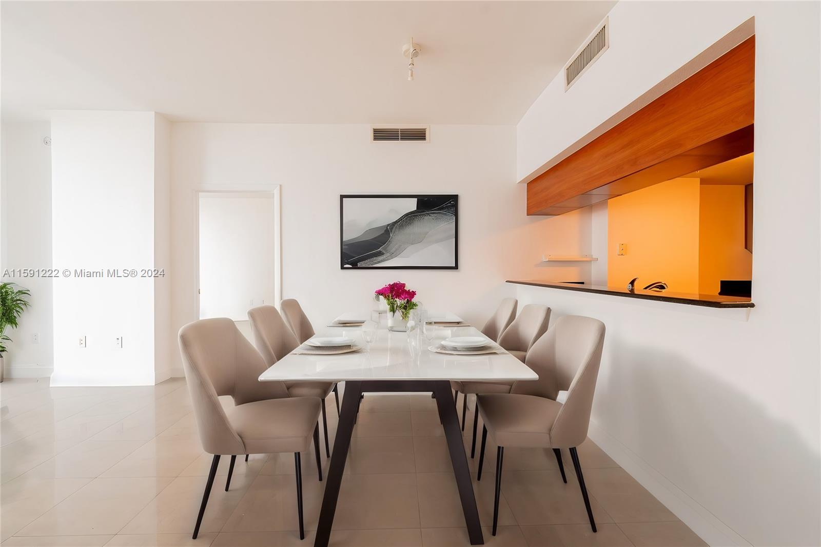 1800 CLUB CONDO - Residential