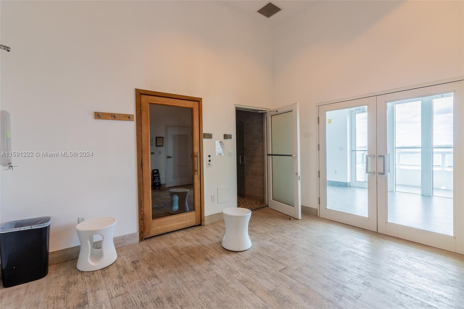 1800 CLUB CONDO - Residential