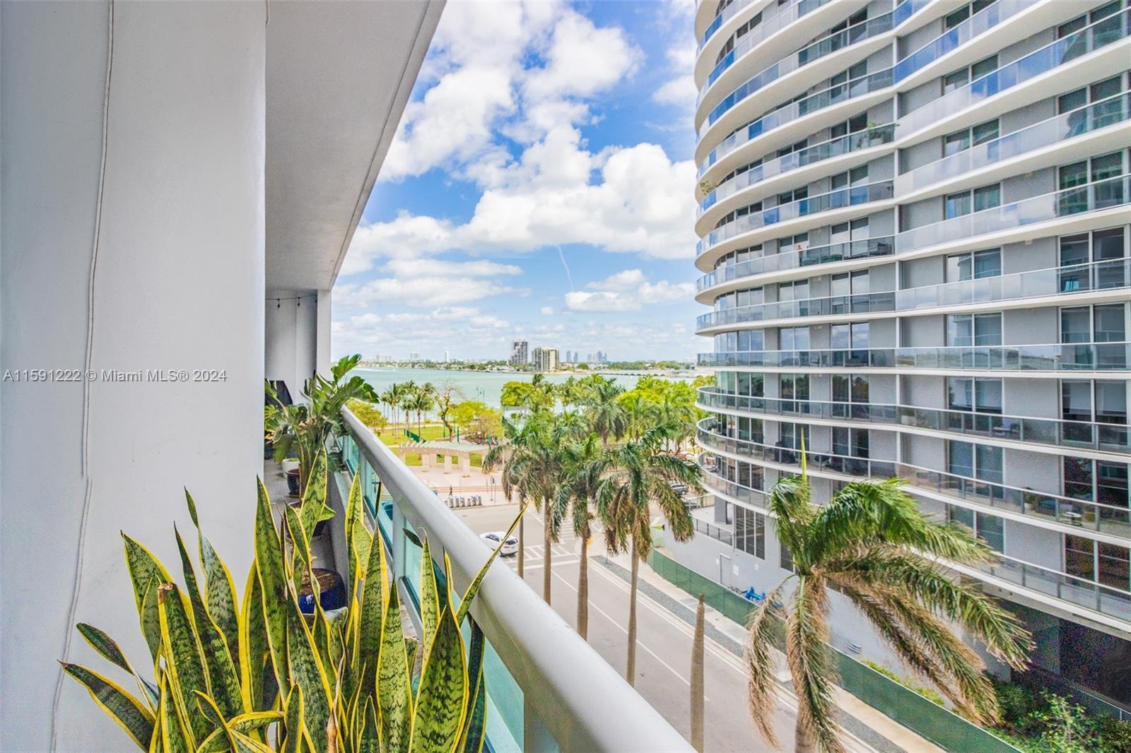 1800 CLUB CONDO - Residential