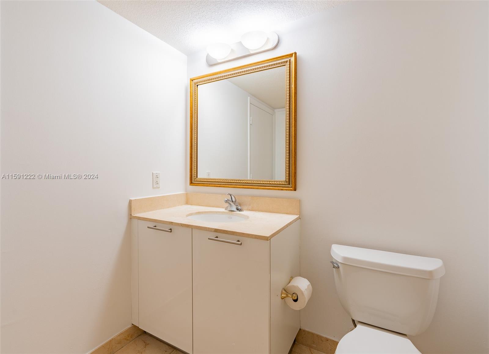 1800 CLUB CONDO - Residential