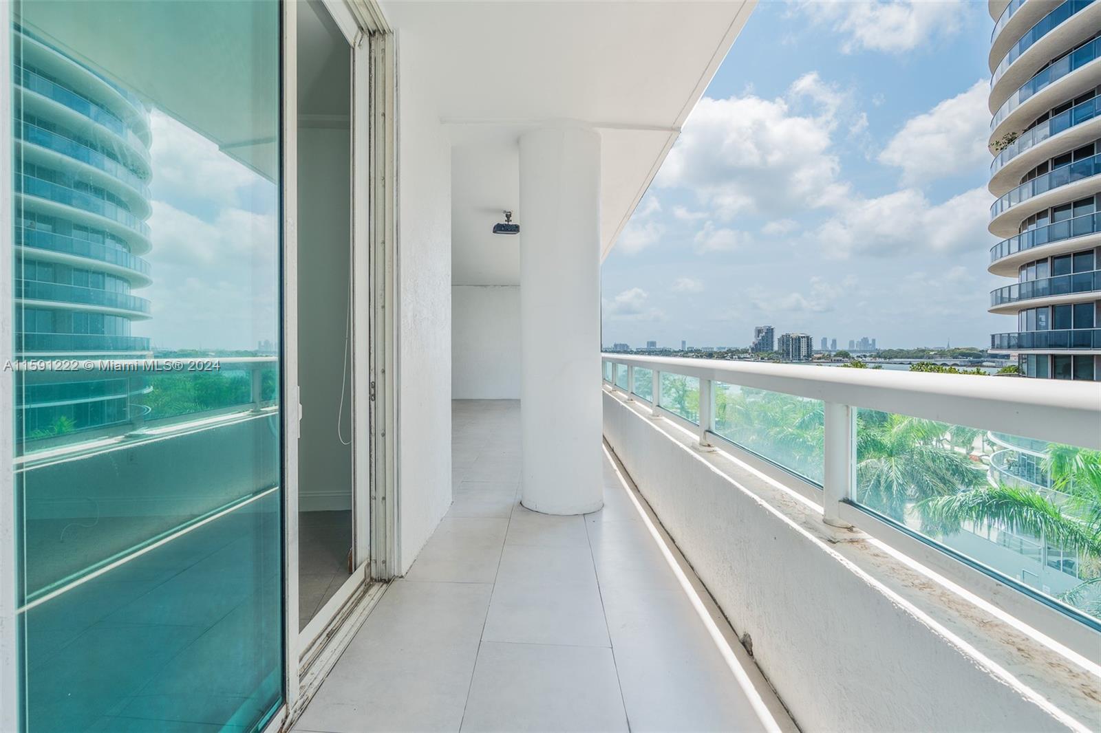 1800 CLUB CONDO - Residential