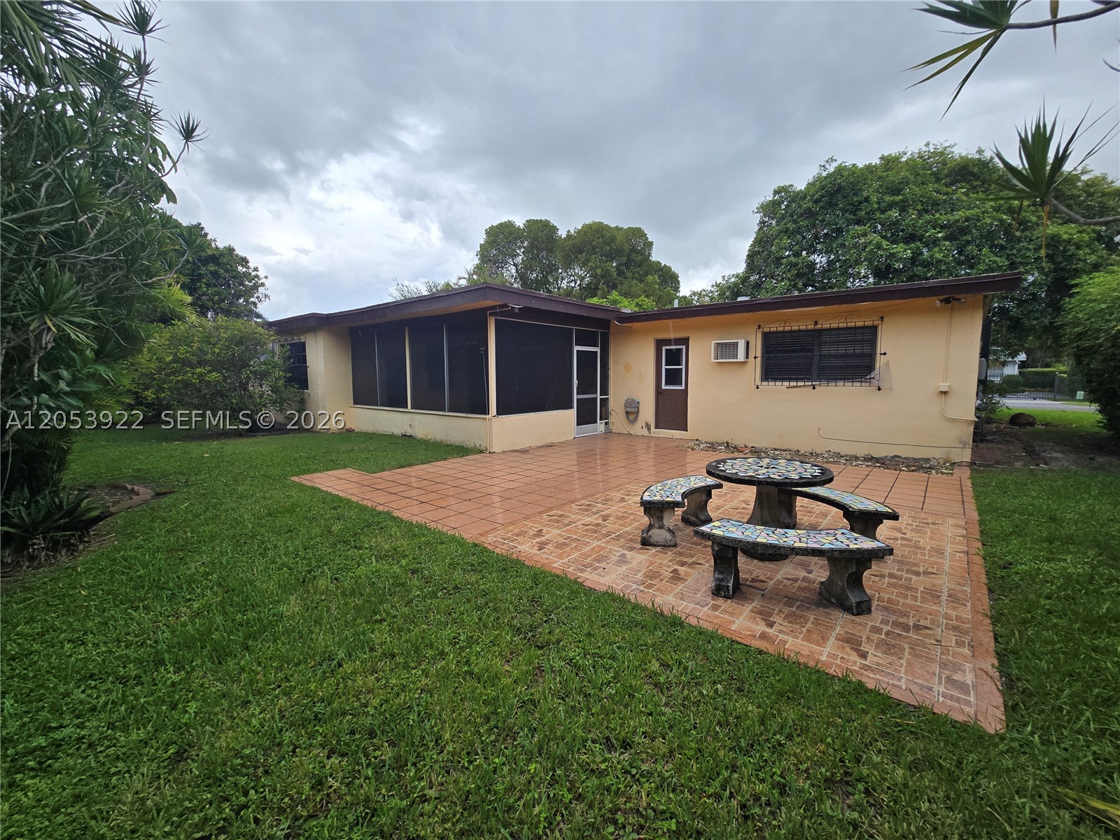 CORAL PARK ESTATES SEC 1 - Residential