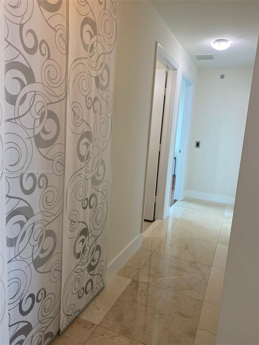 TAO SAWGRASS CONDOMINIUM - Residential Lease